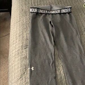 Underarmour legging.